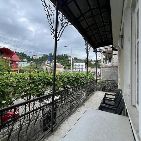 Medea'S Guest House Batumi Exterior foto